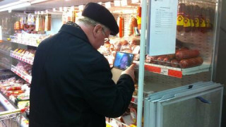 Детски банди обират старци по магазините