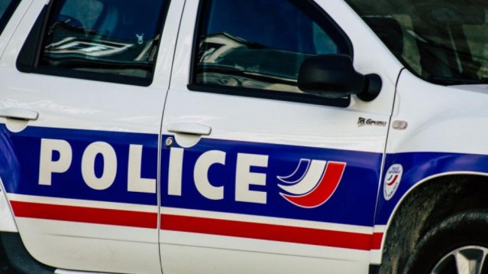 Френската полиция задържа мъж, намушкал три жени в парижкото метро