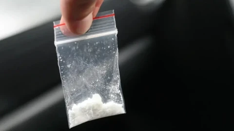 Откриха дрога в двора на затвора в Бобов дол