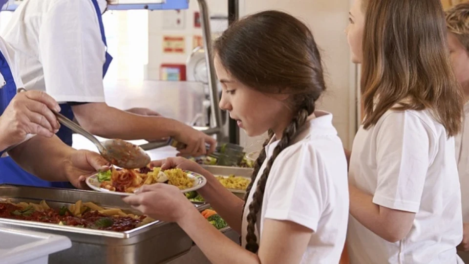 Заляха Столична община с жалби за поскъпване в училищните столови