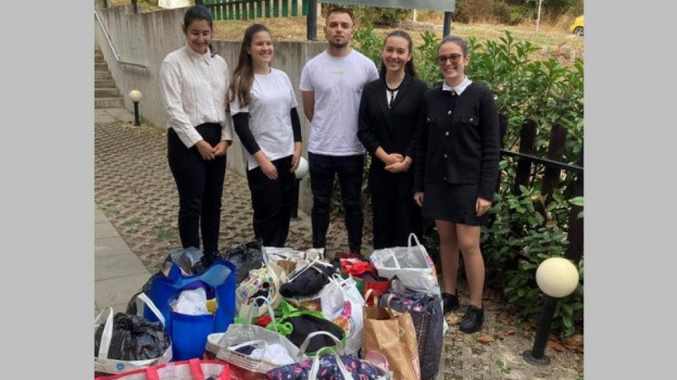 Стани доброволец – дари дрехи, дари надежда