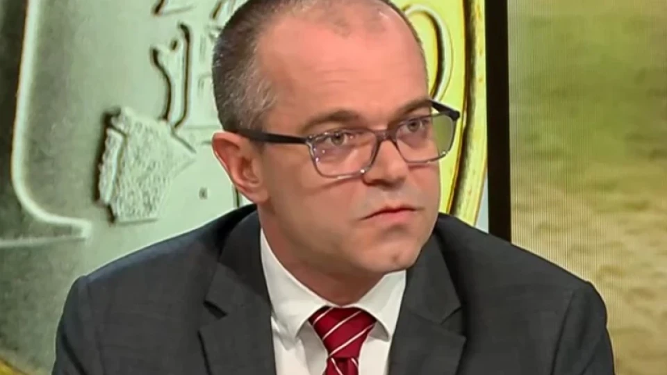 Шефът на КЗП: За седмица има 1600 жалби, свързани с еврото