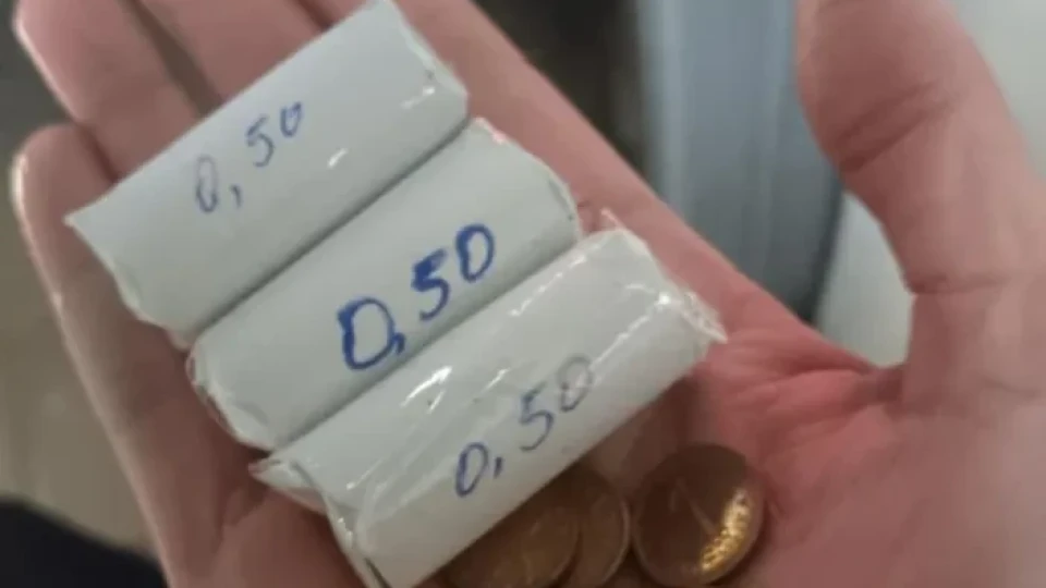 Антиевропеецът с шепа стотинки: как някои българи посрещат еврото – с простащина