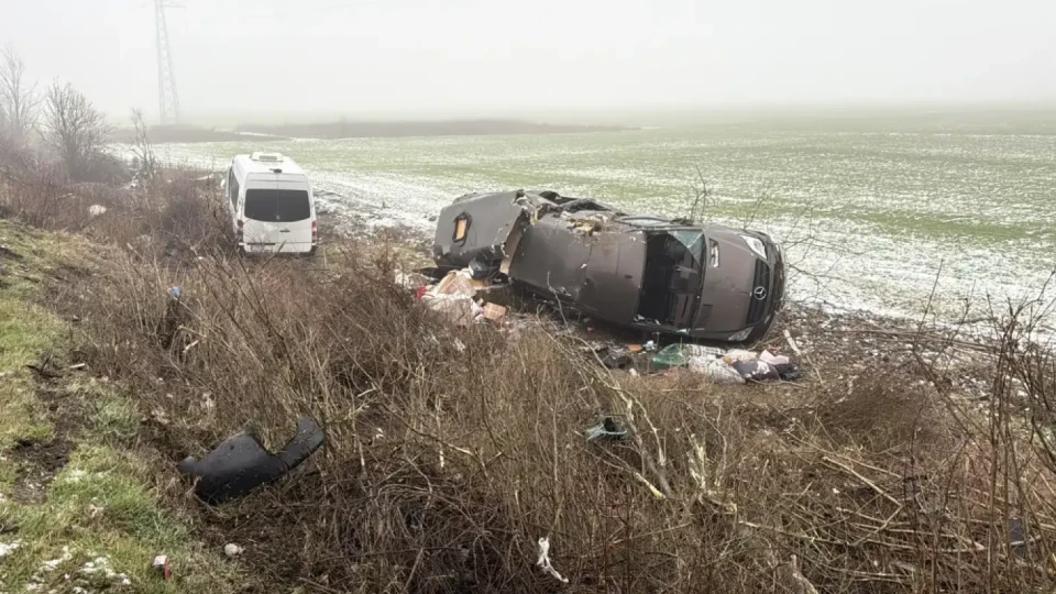 Мистериозна катастрофа с украински бусове и много ранени край Мъглиж