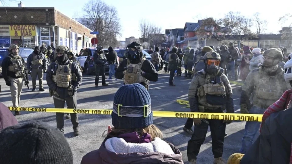 Федерален служител застреля човек в Минесота, губернаторът призова Тръмп да изтегли "агресивните" агенти
