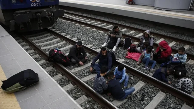 Бърза депортация! Евродепутати одобриха спешни мерки срещу мигранти, на които е отказано убежище