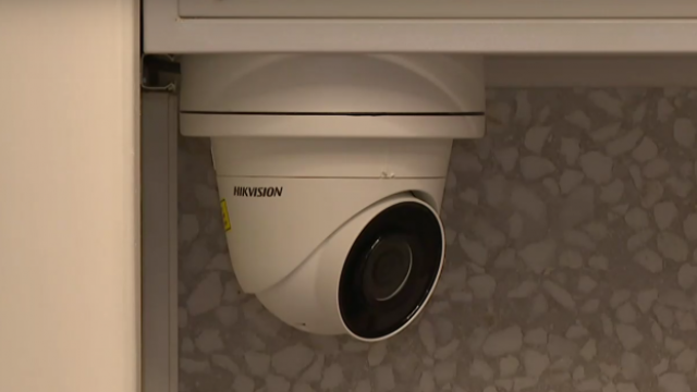 Колко лесно могат да ни наблюдават у дома