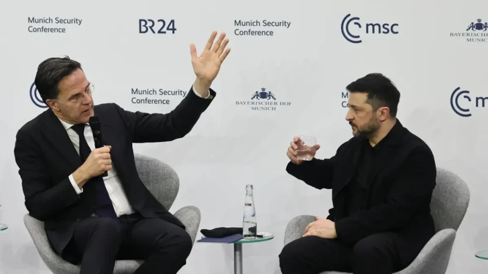 Рюте призова Украйна да получава само оръжия, препоръчани от НАТО