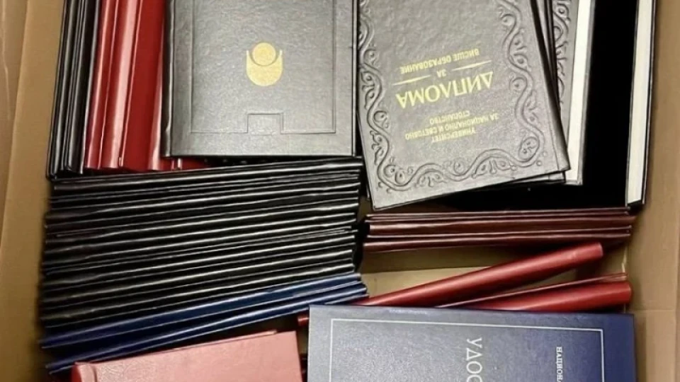 ГДБОП разкри работилница за фалшиви дипломи