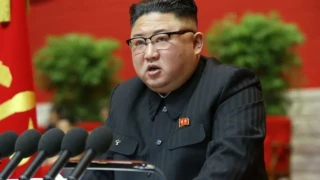 Ким Чен-ун повери ядрените ракети на 13-годишната си дъщеря