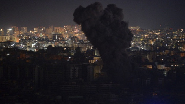 Хиляди хора започнаха да бягат от Бейрут, след като Израел заповяда на цели квартали да напуснат домовете си