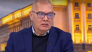 Тихомир Безлов: България трябва внимателно да следи идеята за френски „ядрен чадър“