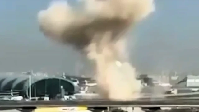 Видео показва атаката с дронове по летището в Дубай