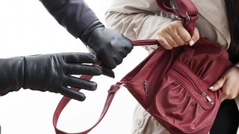 Хванаха наглец, откраднал чанта с 15 000 евро