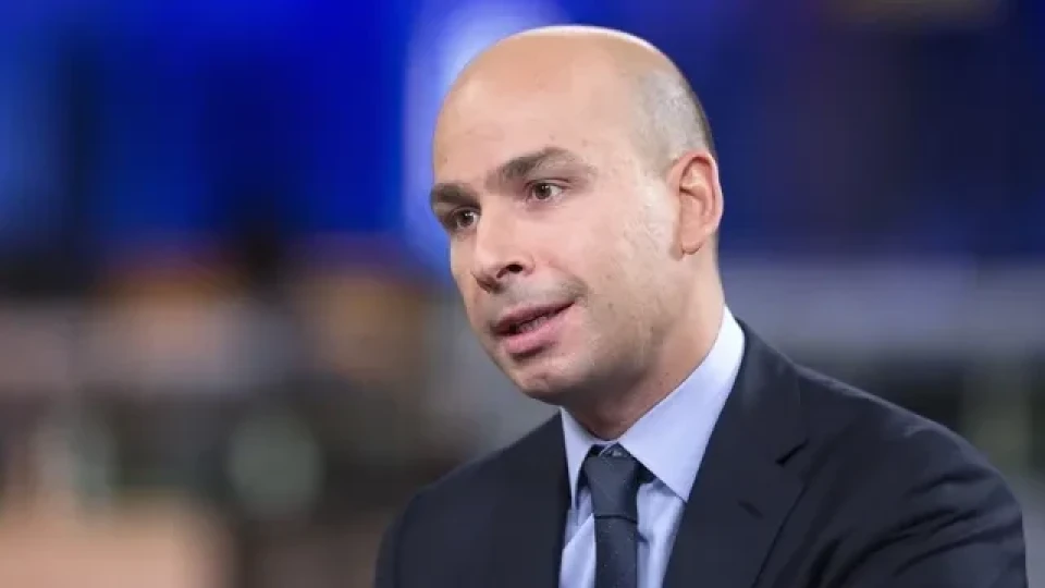 Кой вятър довя митичния милиардер Атанас Бостанджиев в „Левски“?
