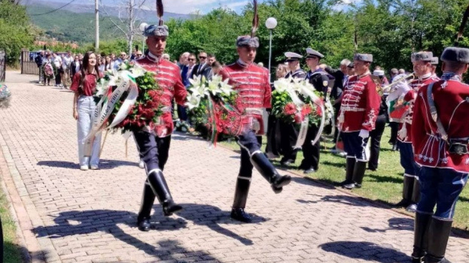 Във военния мемориал в Ново село, Струмишко, Република Северна Македония, беше почетена паметта на загиналите български воини
