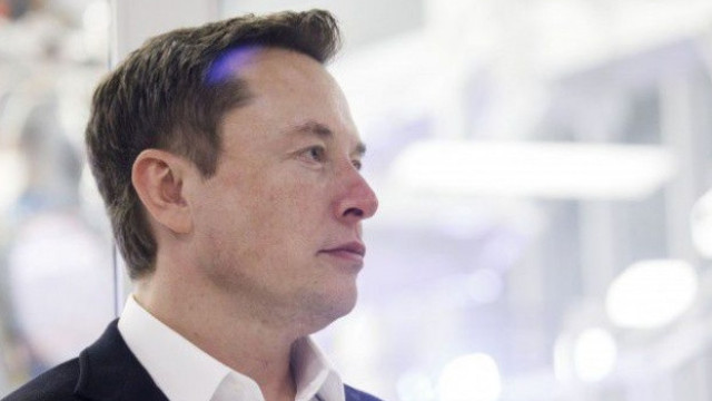 Мъск може да получи бонус от Tesla, който е три пъти повече отколкото струва Ford