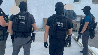 36 ареста при акции в Ботунец и София, задържана е част от Бандата на калашниците (видео)