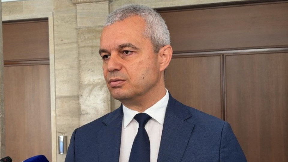 Костадин Костадинов: Ивайло Мирчев трябва да си подаде оставката