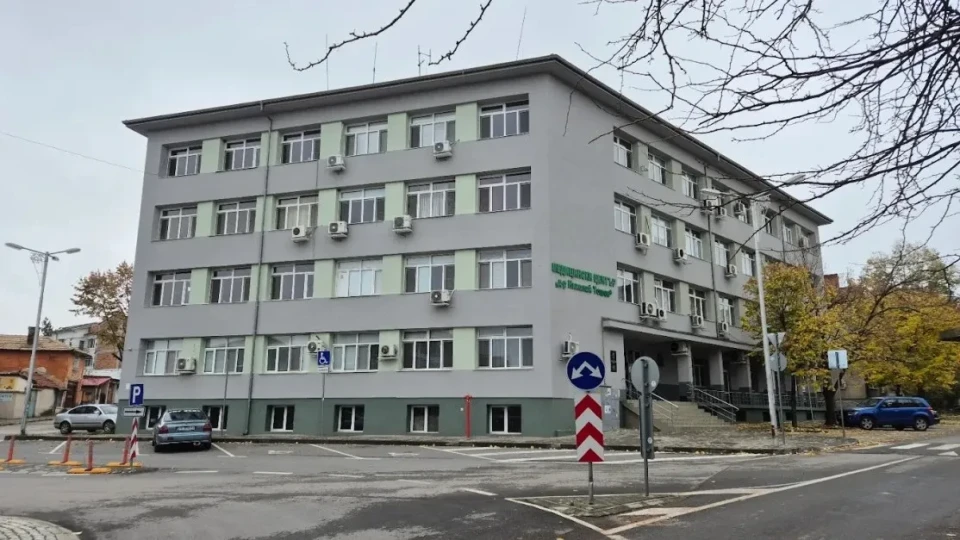 „Рухнах емоционално": Пациентка разказа за кошмарно посещение при зъболекар в Чирпан