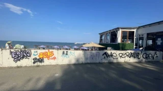 Младежи ще преобразят стената край Моста в Бургас с обща графити композиция