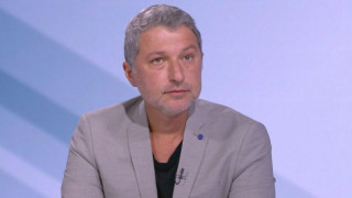 Симеон Матев, синоптик: В момента Балканския полуостров е най-горещата част на Европа. Опасността от пожари в България в момента е изключително висока