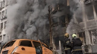 Прекъсвания на интернет и телевизионните услуги в Киев след руски въздушни удари