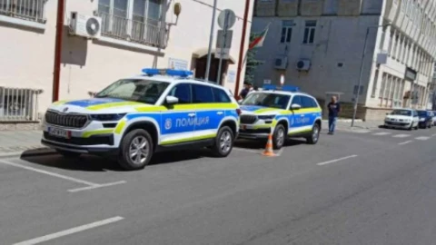 Сигнали за поставени взривни устройства са получени в няколко институции в Разградско