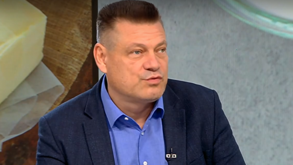 Поскъпването на млечните продукти: Защо производители и търговци не се разбраха